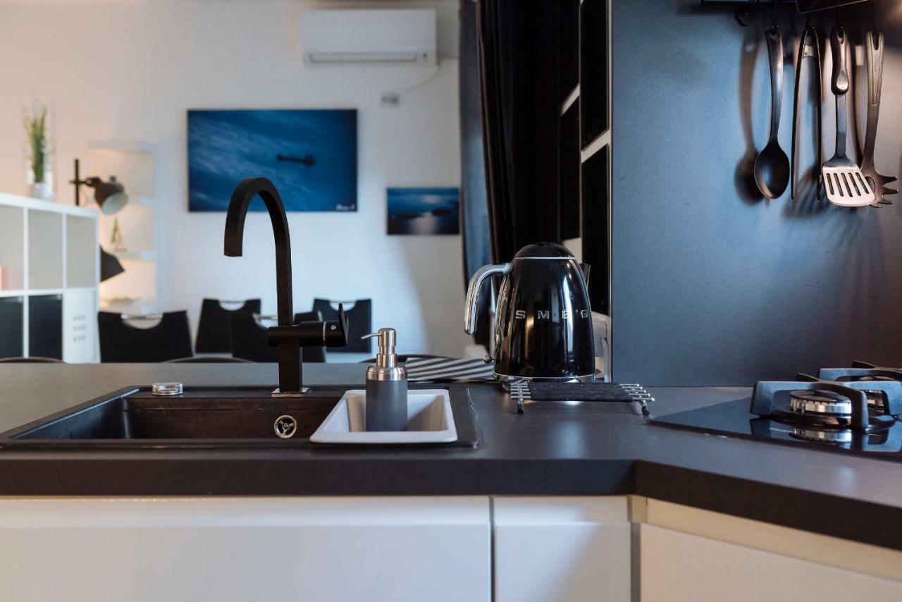 Apartament Luxury Flat 8 Near Metro Bucureşti