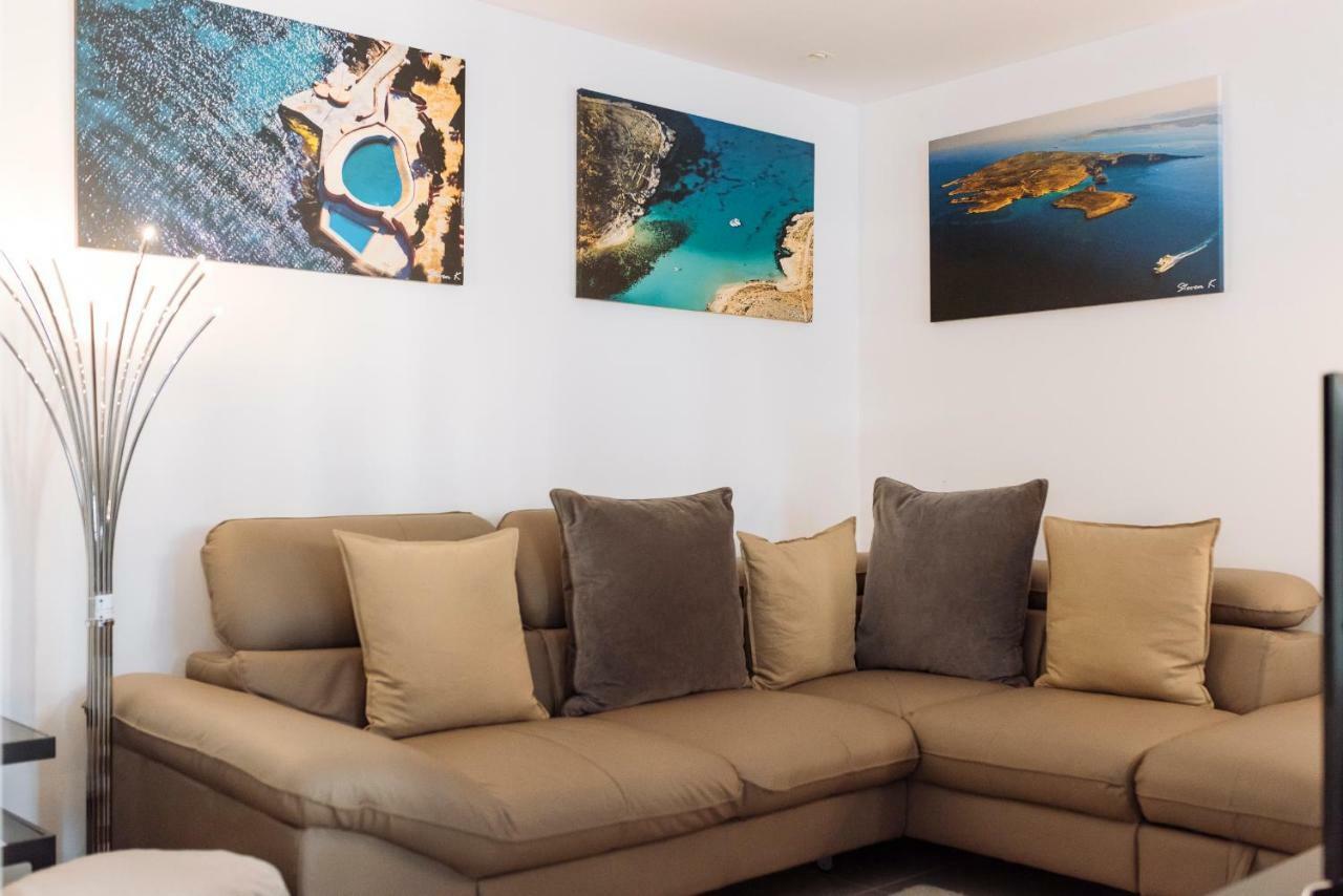 Luxury Flat 8 Near Metro * Bucureşti
