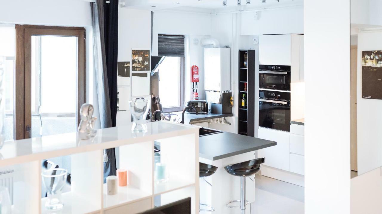 Luxury Flat 8 Near Metro Apartament